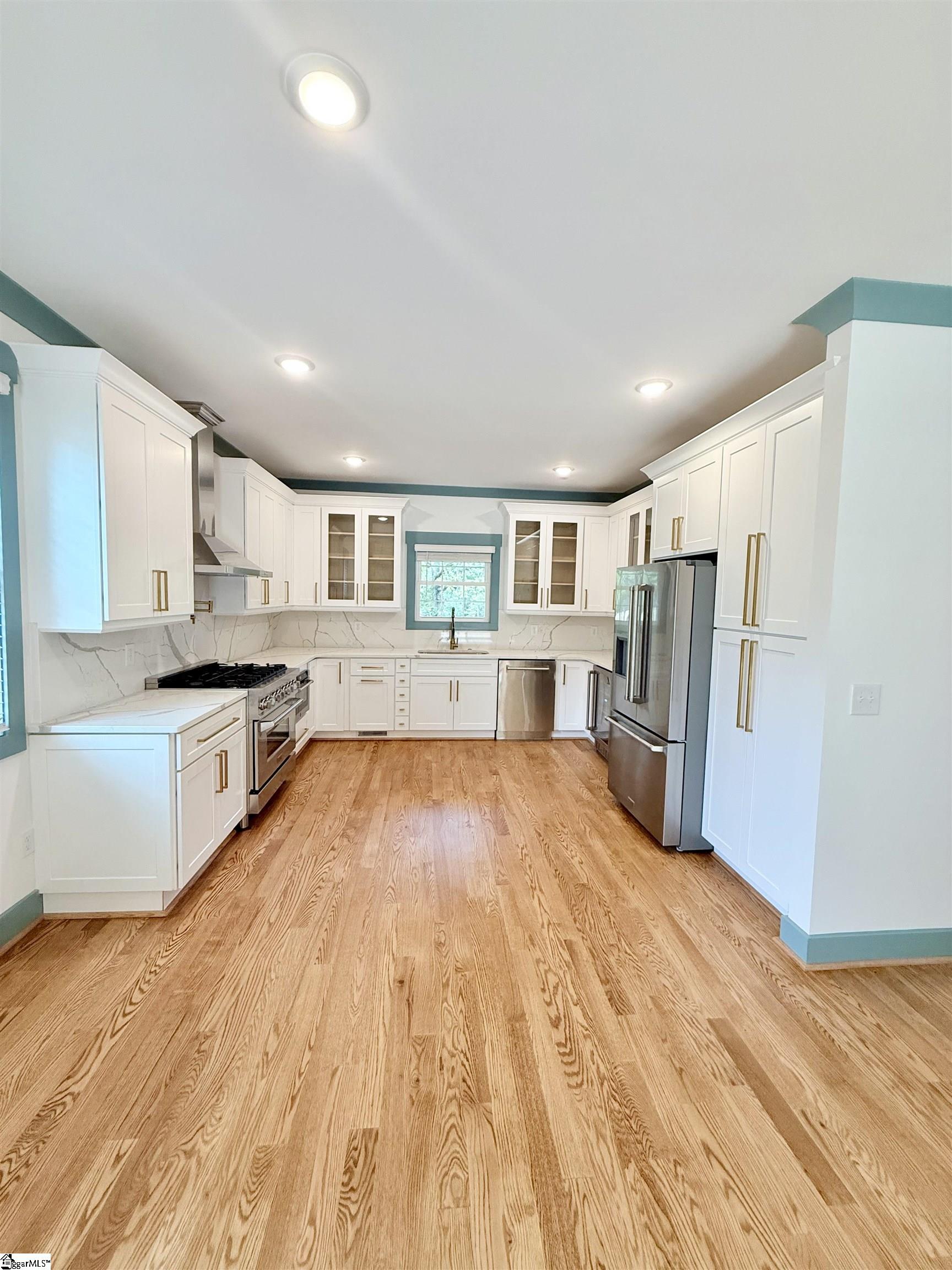 403 Holland Road Simpsonville, SC 29681 - Photo 7 of 39