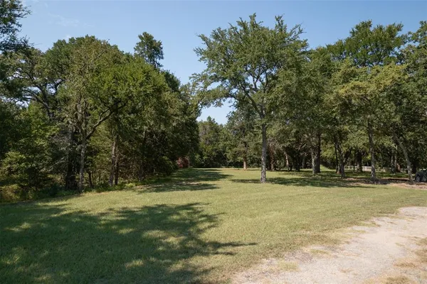 $2,800 | 6373 Farm To Market Road 2101, Quinlan, TX 75474