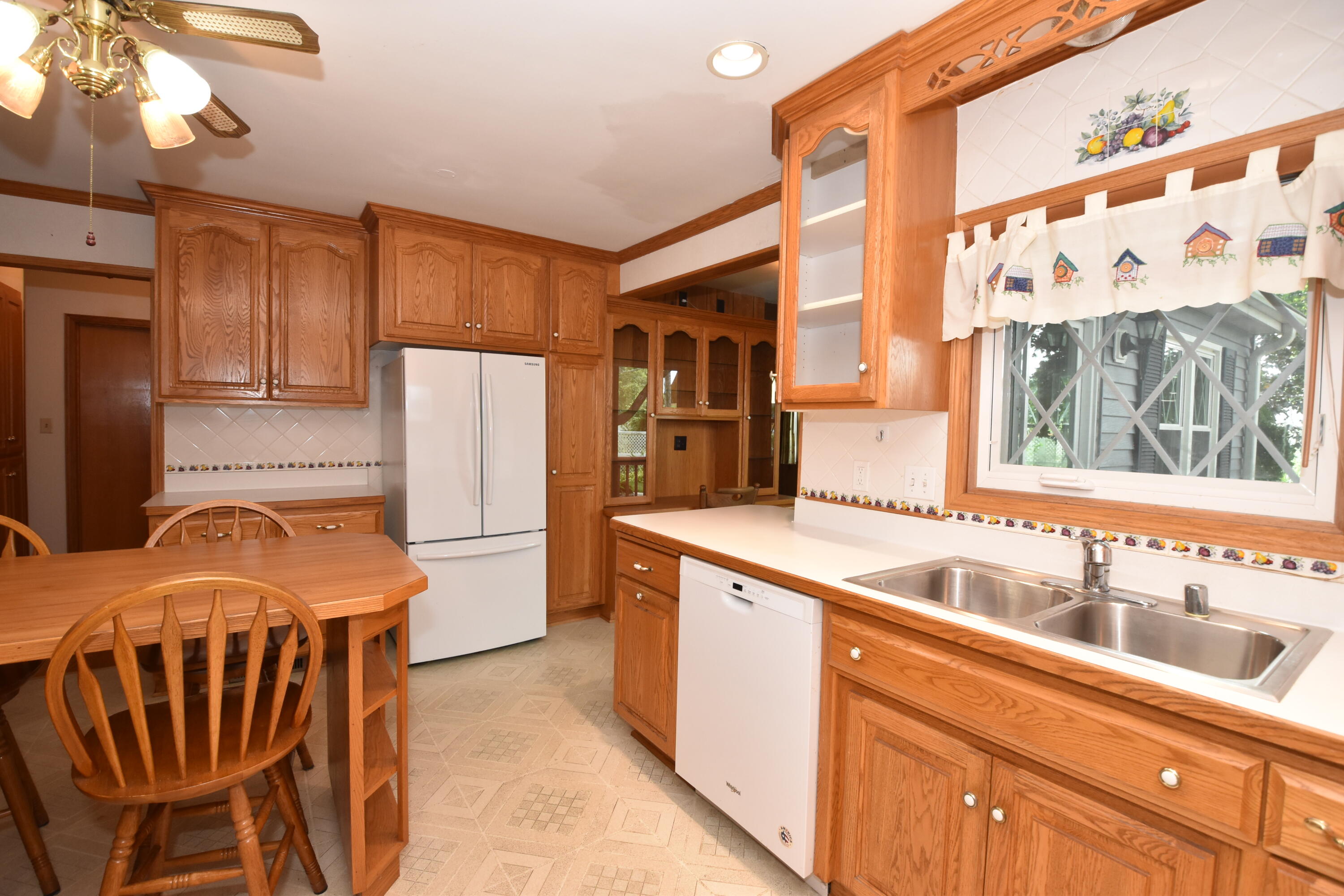 2205 Dwight Street Racine, WI 53403 - Photo 9 of 46 Kitchen