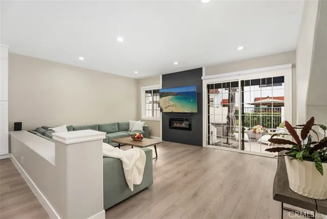 a view of a room with washer and dryer