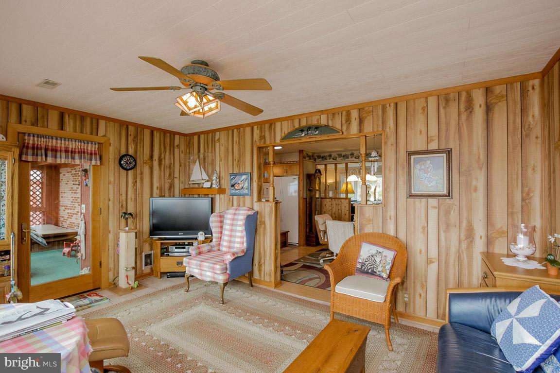 13491 South View Road Newburg, MD 20664 - Photo 15 of 30 Interior (General)