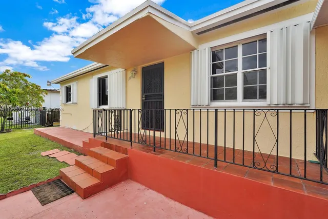 $3,500 | 17950 Northwest 6th Court, Miami Gardens, FL 33169