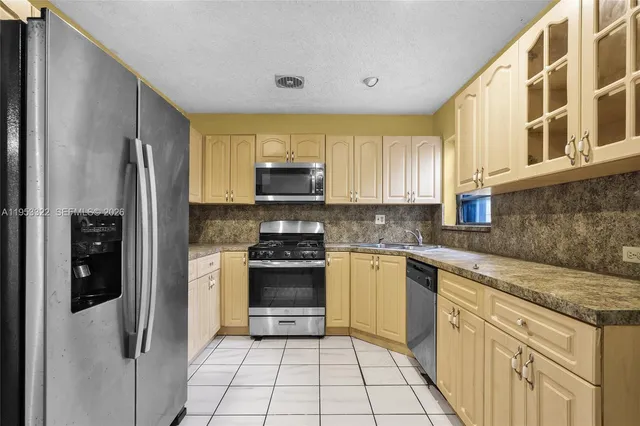 $3,500 | 17950 Northwest 6th Court, Miami Gardens, FL 33169