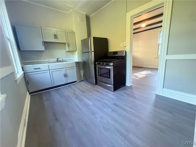 $1,600 | 617 Carbon Street, Syracuse, NY 13208