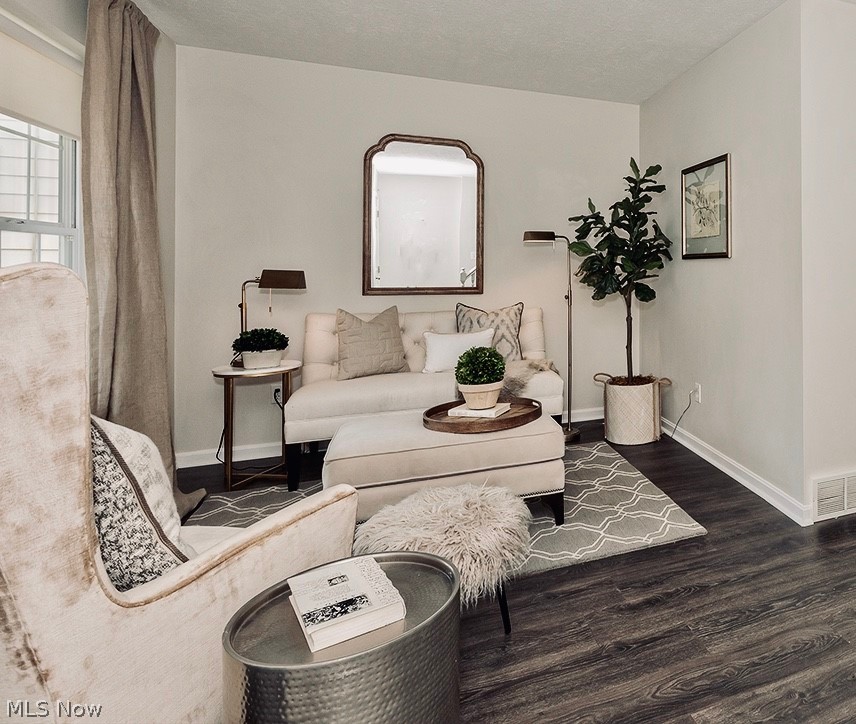 5232 Edenhurst Road Cleveland, OH 44124 - Photo 5 of 30
