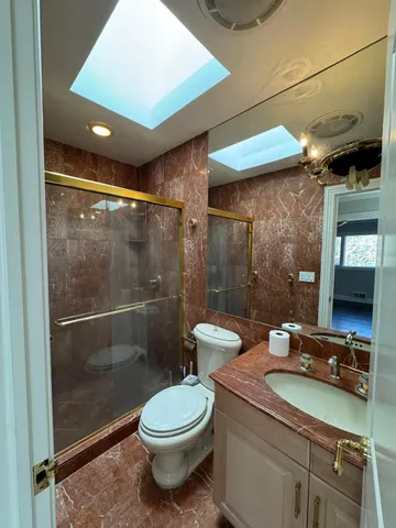 $9,000 | 28 Split Rock Drive, Great Neck, NY 11024