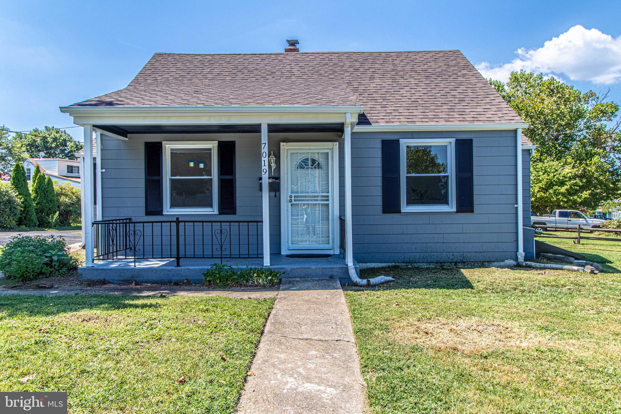 7019 Sollers Point Road Baltimore, MD 21222 - Photo 1 of 57 Front View!