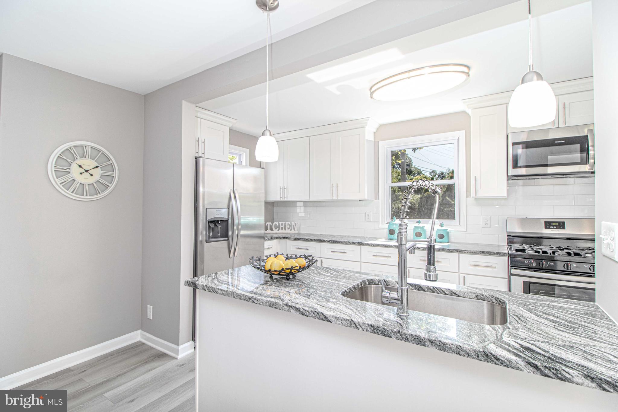 7019 Sollers Point Road Baltimore, MD 21222 - Photo 14 of 57 Beautiful Countertops!