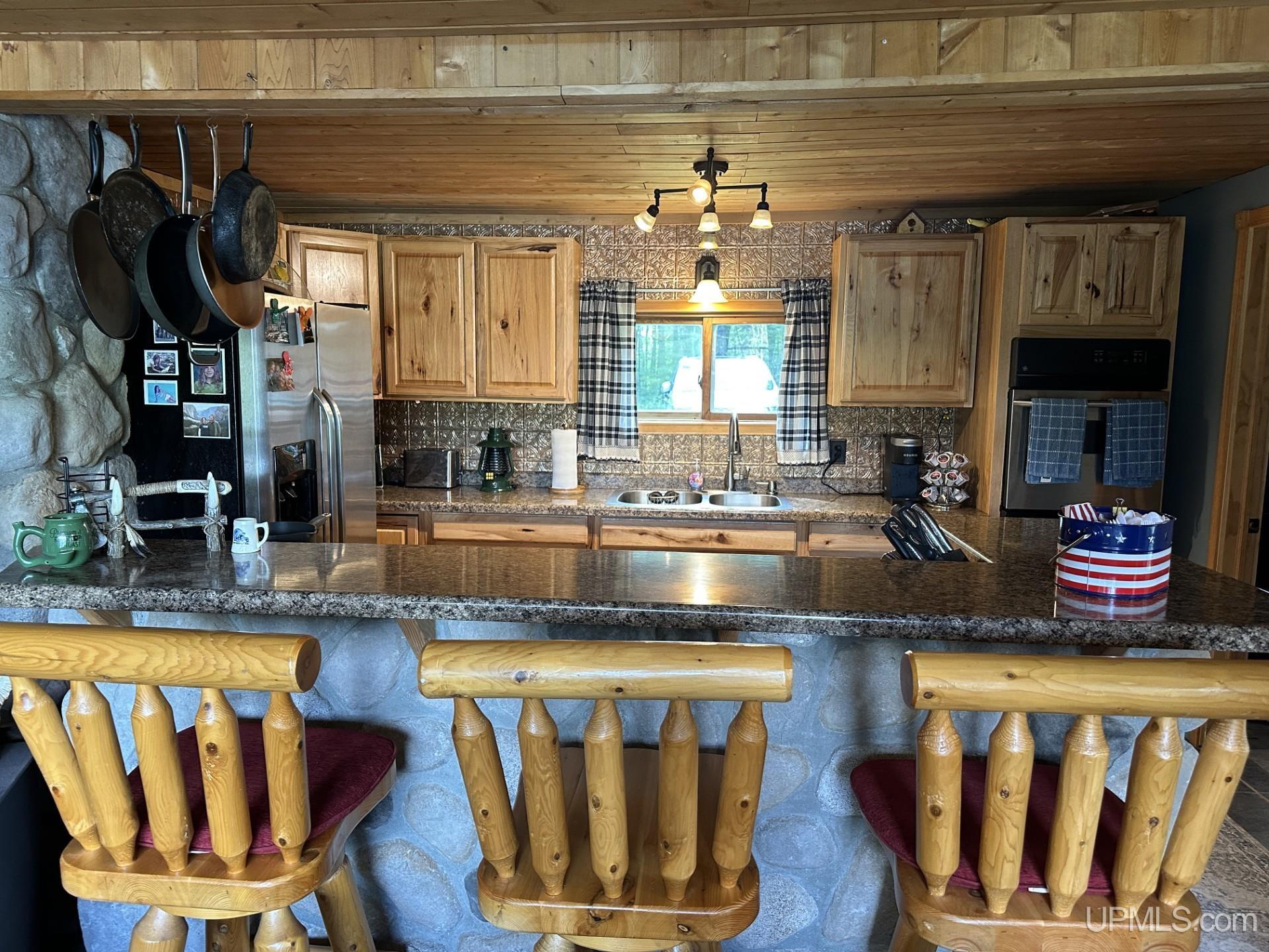 2942 Sycamore Road Republic, MI 49879 - Photo 14 of 35 Gallery Image 14
