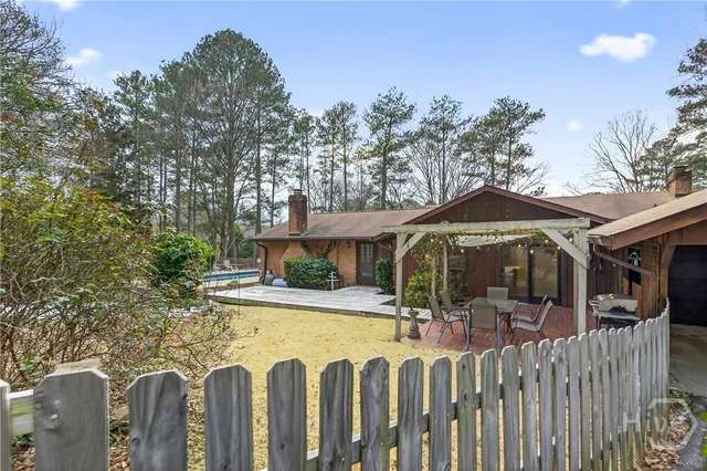 $750,000 | 220 Tanglewood Drive, Athens, GA 30606