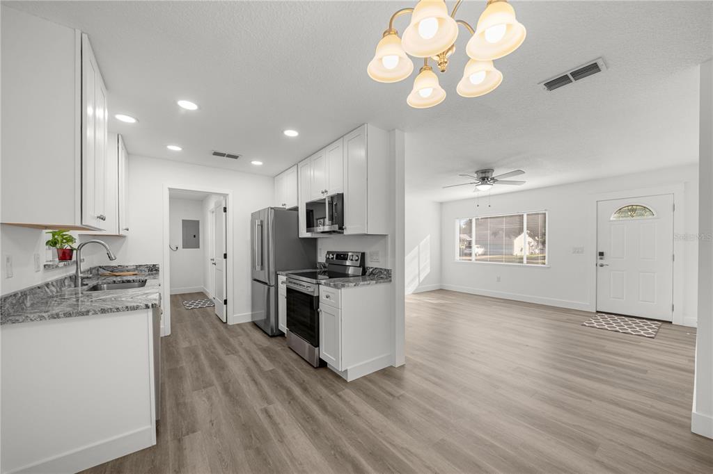 11264 Southwest 77th Court Ocala, FL 34476 - Photo 7 of 28