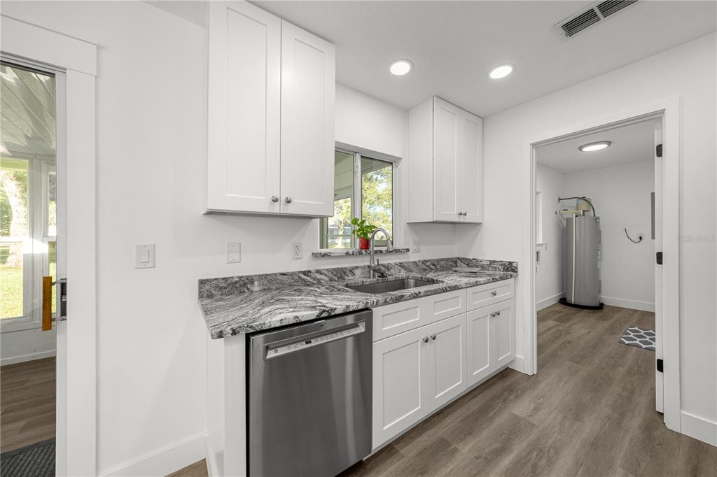 11264 Southwest 77th Court Ocala, FL 34476 - Photo 9 of 28