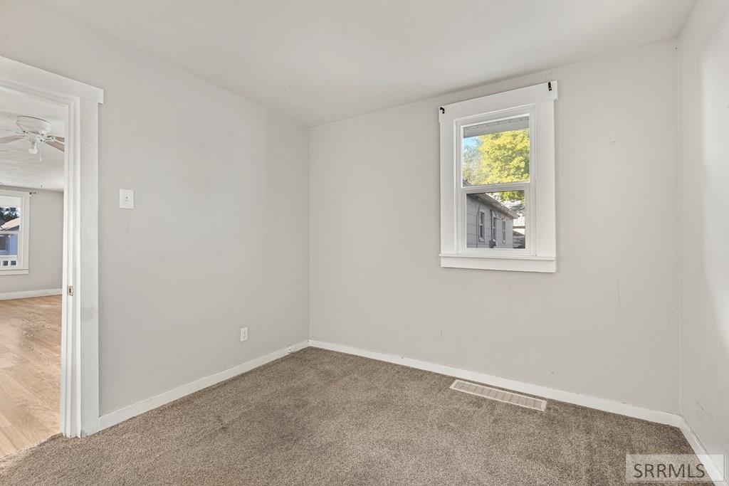 137 3rd Street Idaho Falls, ID 83401 - Photo 27 of 47