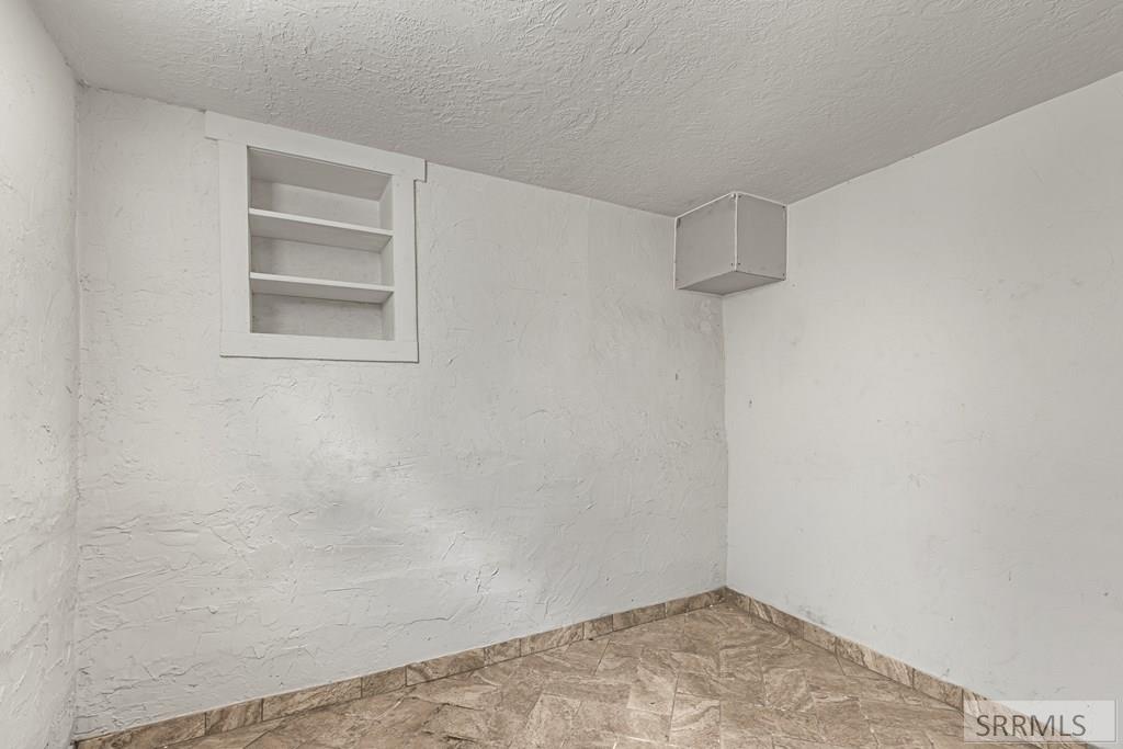 137 3rd Street Idaho Falls, ID 83401 - Photo 39 of 47