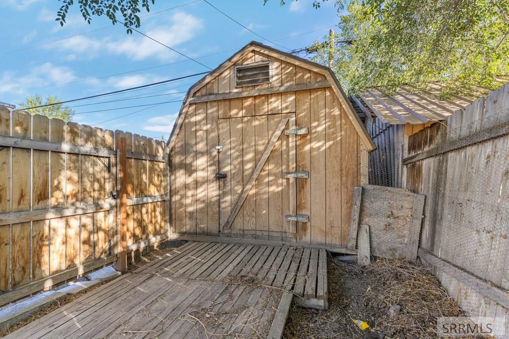 137 3rd Street Idaho Falls, ID 83401 - Photo 45 of 47