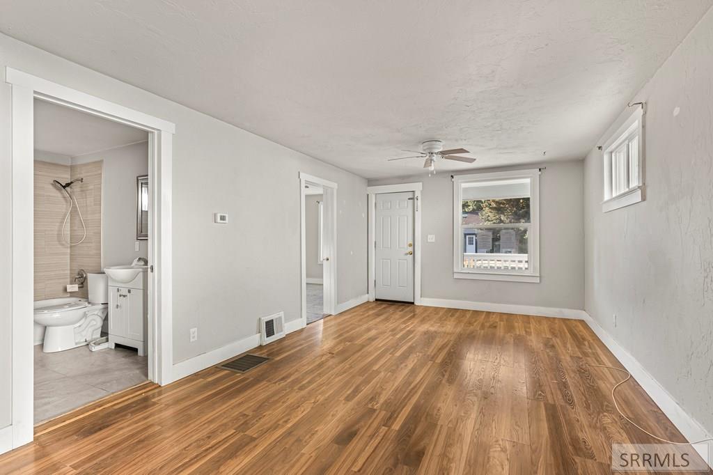 137 3rd Street Idaho Falls, ID 83401 - Photo 8 of 47