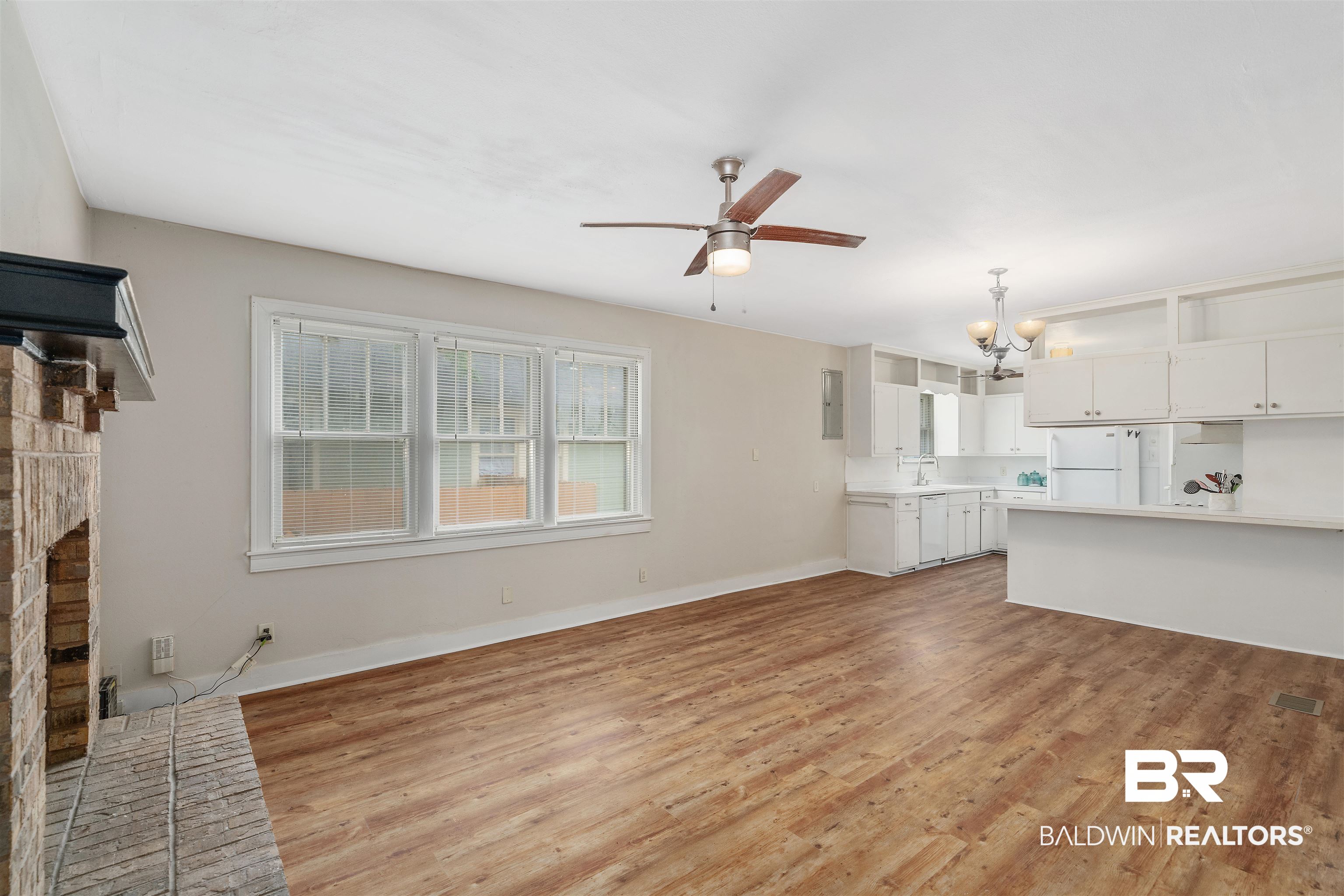 137 Hyland Avenue Mobile, AL 36607 - Photo 13 of 30