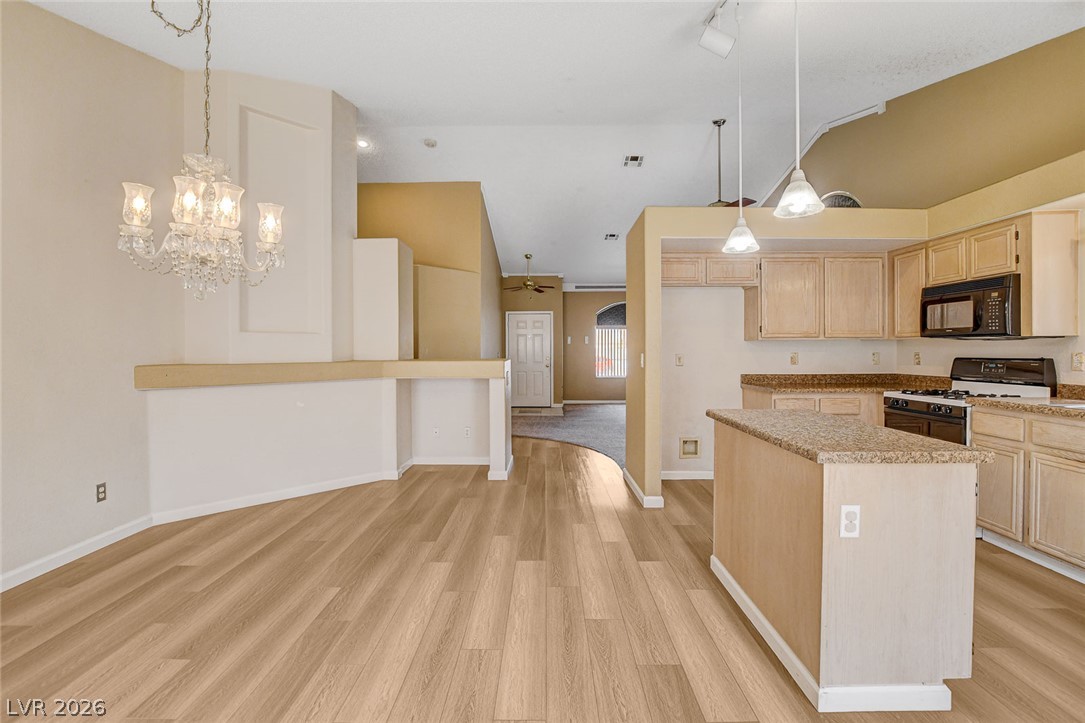 811 Rio Poco Court Henderson, NV 89015 - Photo 13 of 42