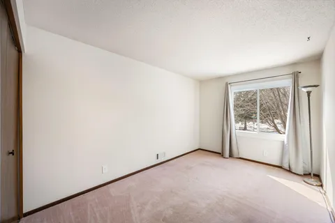 $400,000 | 13813 James Avenue South, Burnsville, MN 55337