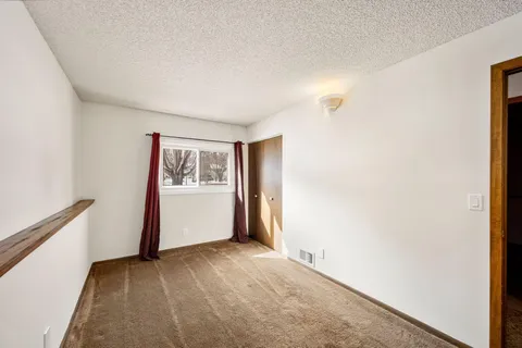 $400,000 | 13813 James Avenue South, Burnsville, MN 55337