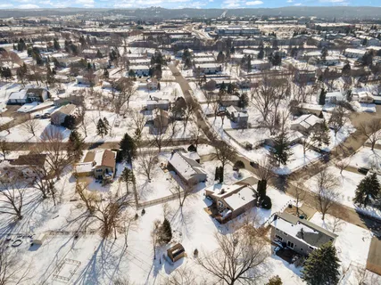 $400,000 | 13813 James Avenue South, Burnsville, MN 55337