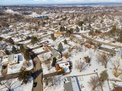 $400,000 | 13813 James Avenue South, Burnsville, MN 55337