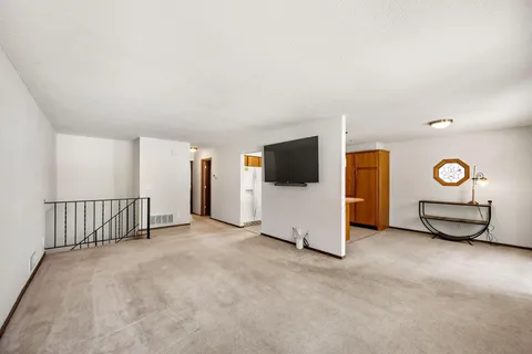 $400,000 | 13813 James Avenue South, Burnsville, MN 55337