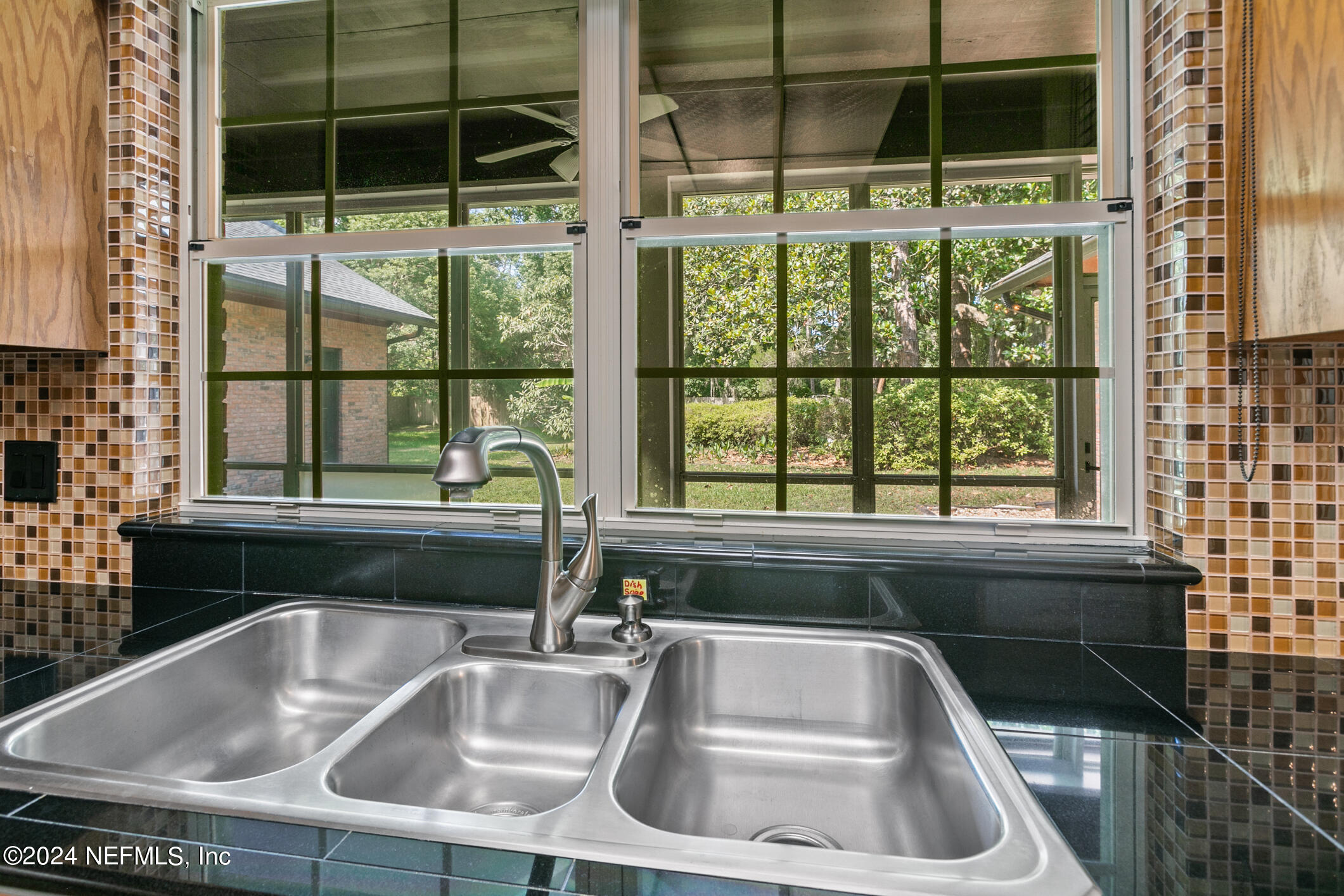 11926 Mandarin Road Jacksonville, FL 32223 - Photo 14 of 66 Triple sink!