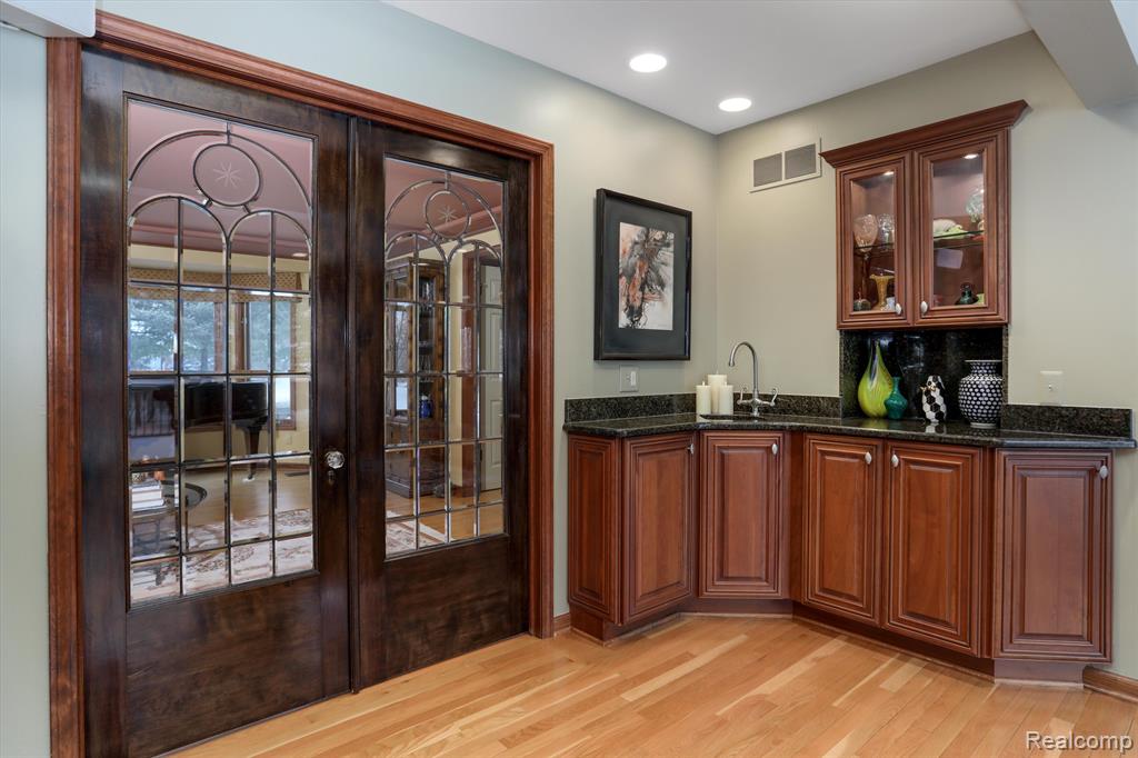 4545 Valley View Point Rochester, MI 48306 - Photo 28 of 57