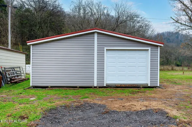 $415,000 | 4428 Jennings Creek Highway, Whitleyville, TN 38588