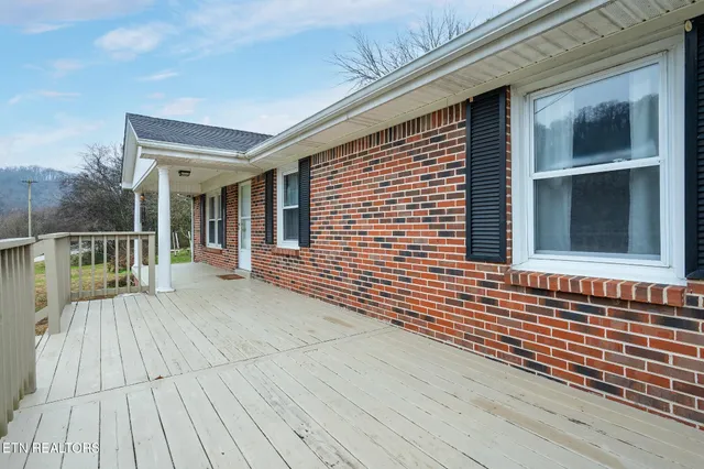 $415,000 | 4428 Jennings Creek Highway, Whitleyville, TN 38588