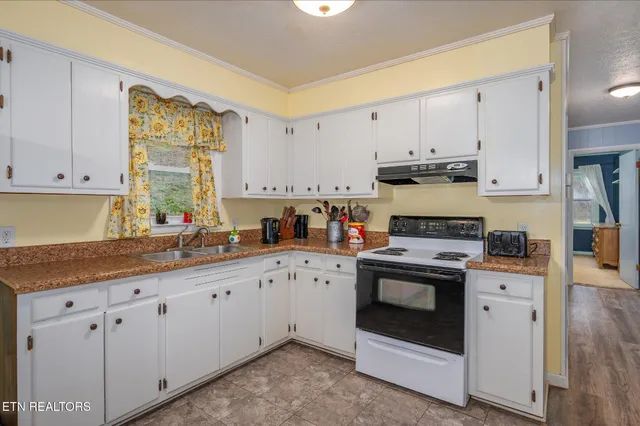 $415,000 | 4428 Jennings Creek Highway, Whitleyville, TN 38588