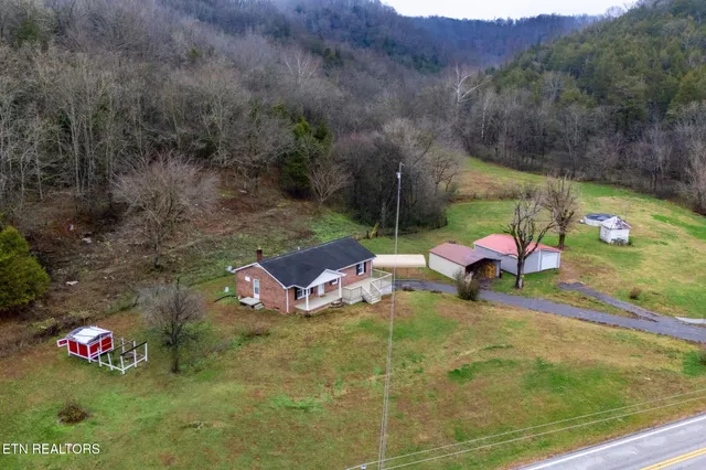 $415,000 | 4428 Jennings Creek Highway, Whitleyville, TN 38588