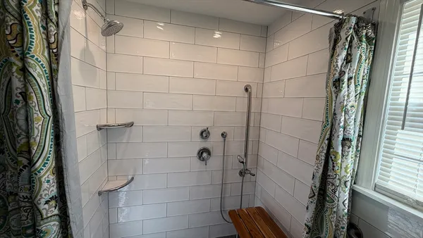 $3,800 | 23 Orchard Avenue, Unit 1, Saugus, MA 01906