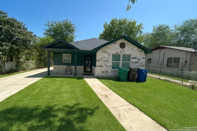 $290,000 | 3624 Commercial, San Antonio, TX 78221