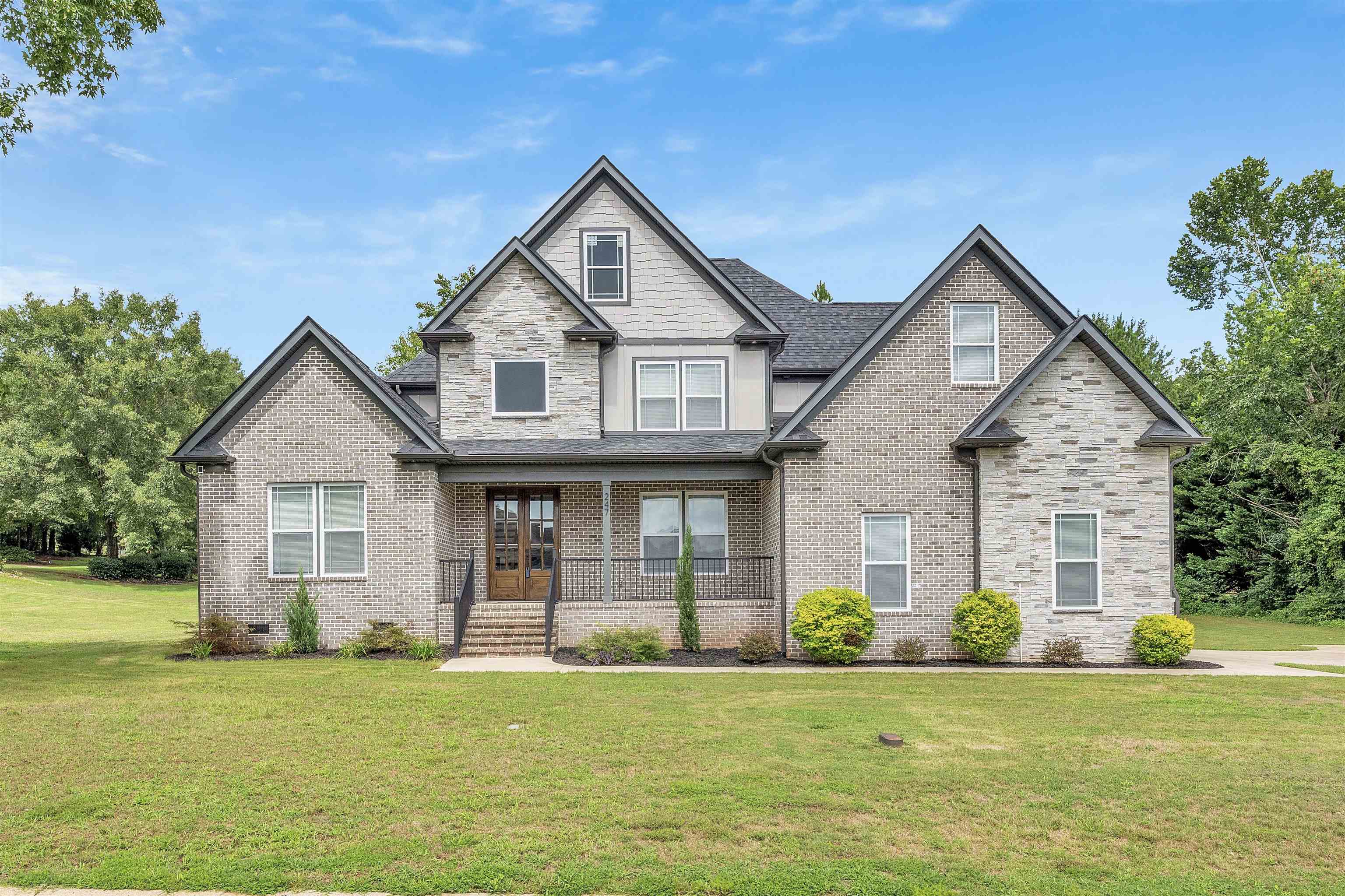247 North Lake Emory Drive Inman, SC 29349 - Photo 2 of 38 Gallery Image 2