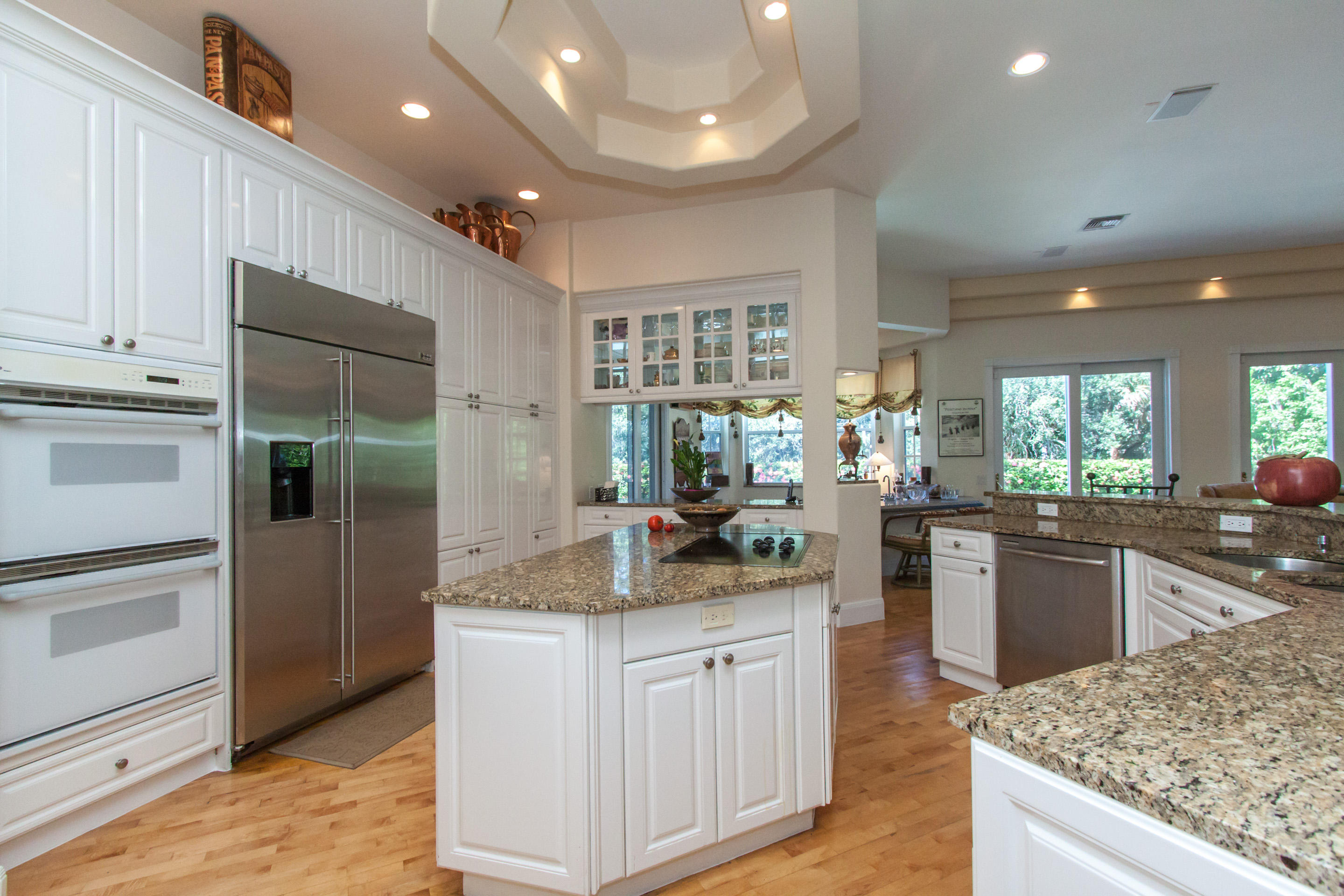 7063 Siena Court Boca Raton, FL 33433 - Photo 6 of 20 Kitchen