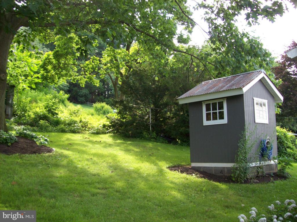 222 Albright Road Newmanstown, PA 17073 - Photo 4 of 21 Gallery Image 4