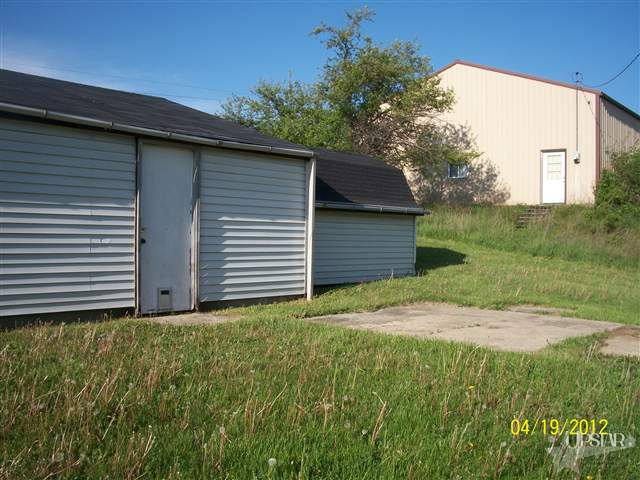7585 Baker Road Hagerstown, IN 47346 - Photo 18 of 21 Gallery Image 18