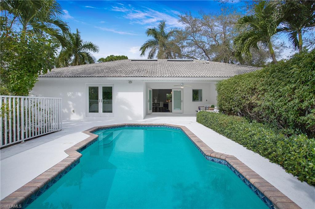 1534 Northgate Drive Naples, FL 34105 - Photo 38 of 50