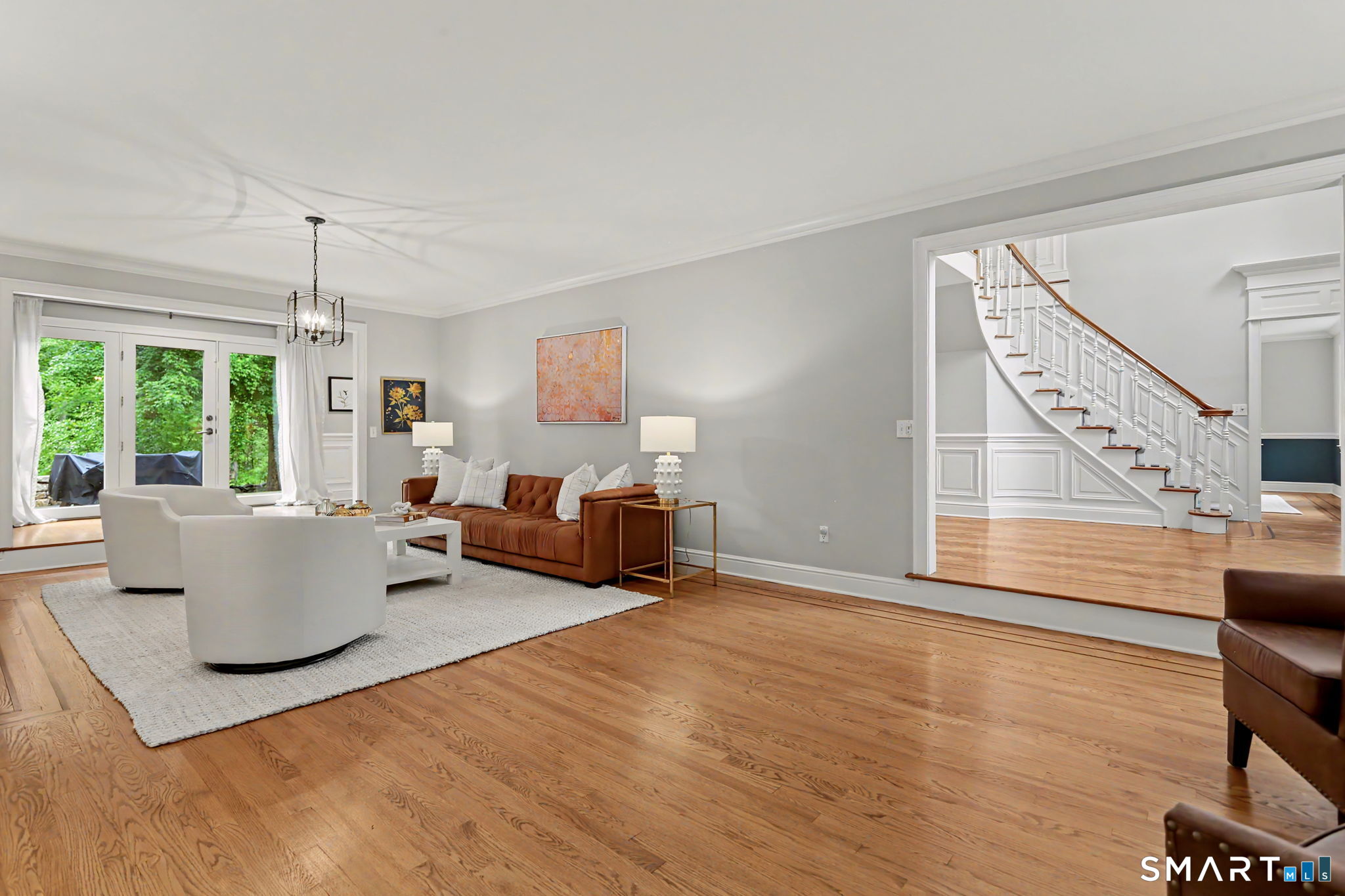 596 Silvermine Road New Canaan, CT 06840 - Photo 4 of 37 Large gracious formal rooms ideally suited for entertaining
