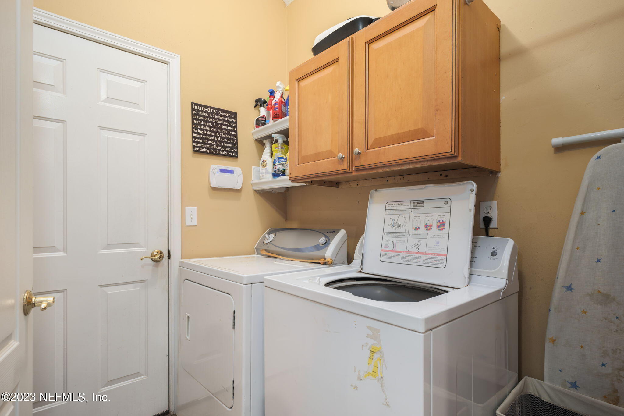 1075 Green Pine Circle Orange Park, FL 32065 - Photo 11 of 35 a utility room with dryer and washer