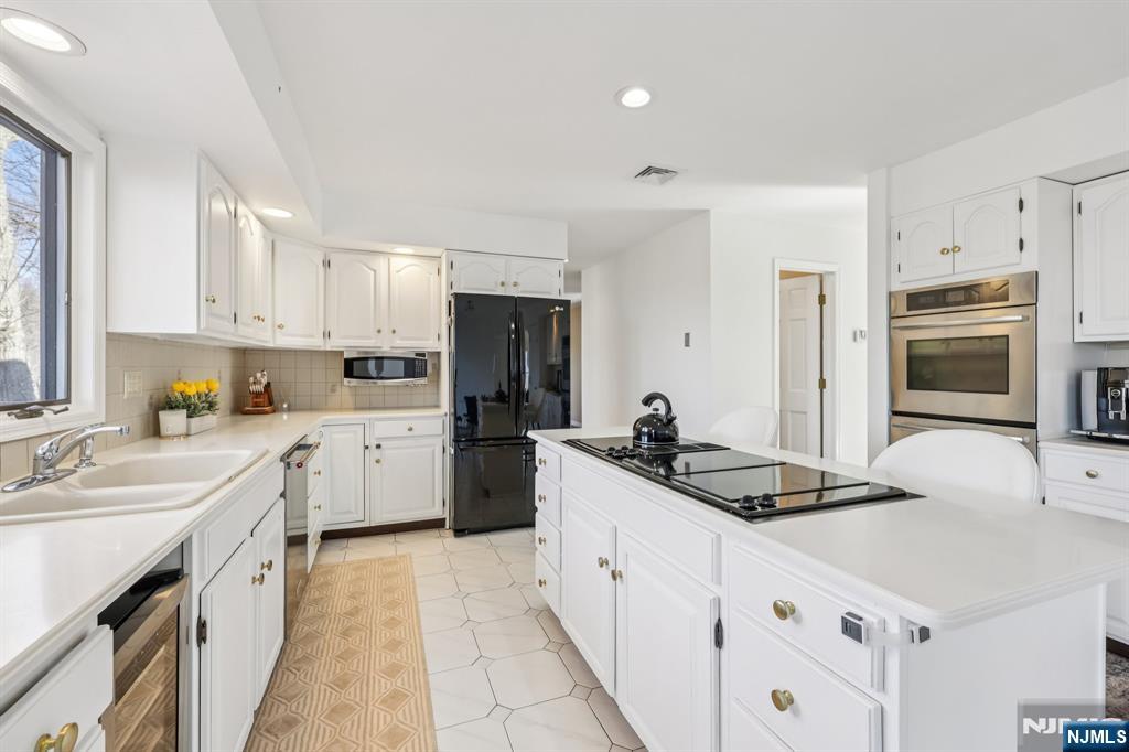 172 Miller Road Butler, NJ 07405 - Photo 14 of 50