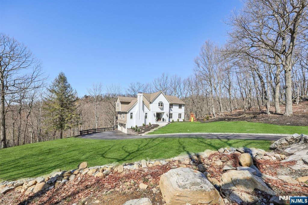 172 Miller Road Butler, NJ 07405 - Photo 3 of 50