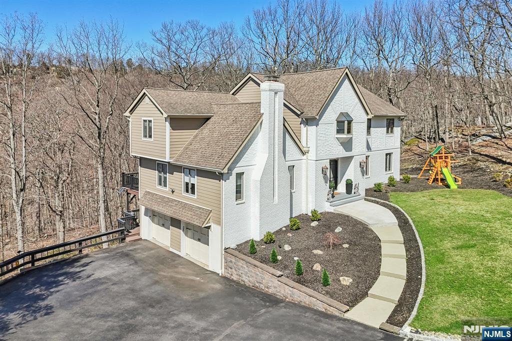 172 Miller Road Butler, NJ 07405 - Photo 4 of 50