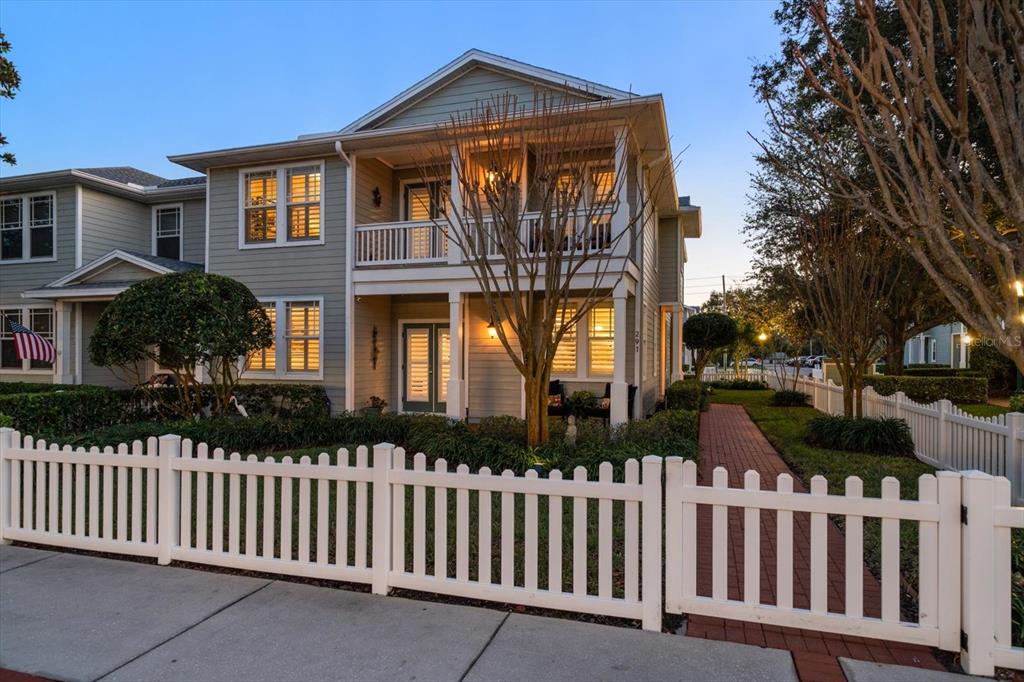 291 1st Avenue Southwest Largo, FL 33770 - Photo 73 of 83 a front view of a house with a garden