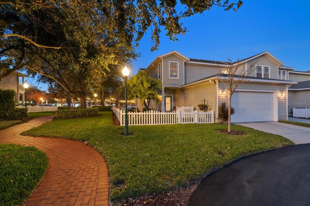 291 1st Avenue Southwest Largo, FL 33770 - Photo 76 of 83 a front view of a house with a yard