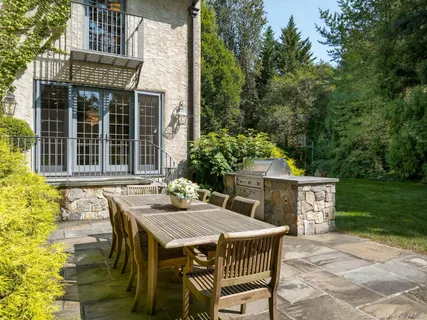 $5,995,000 | 42 Masterton Road, Bronxville, NY 10708