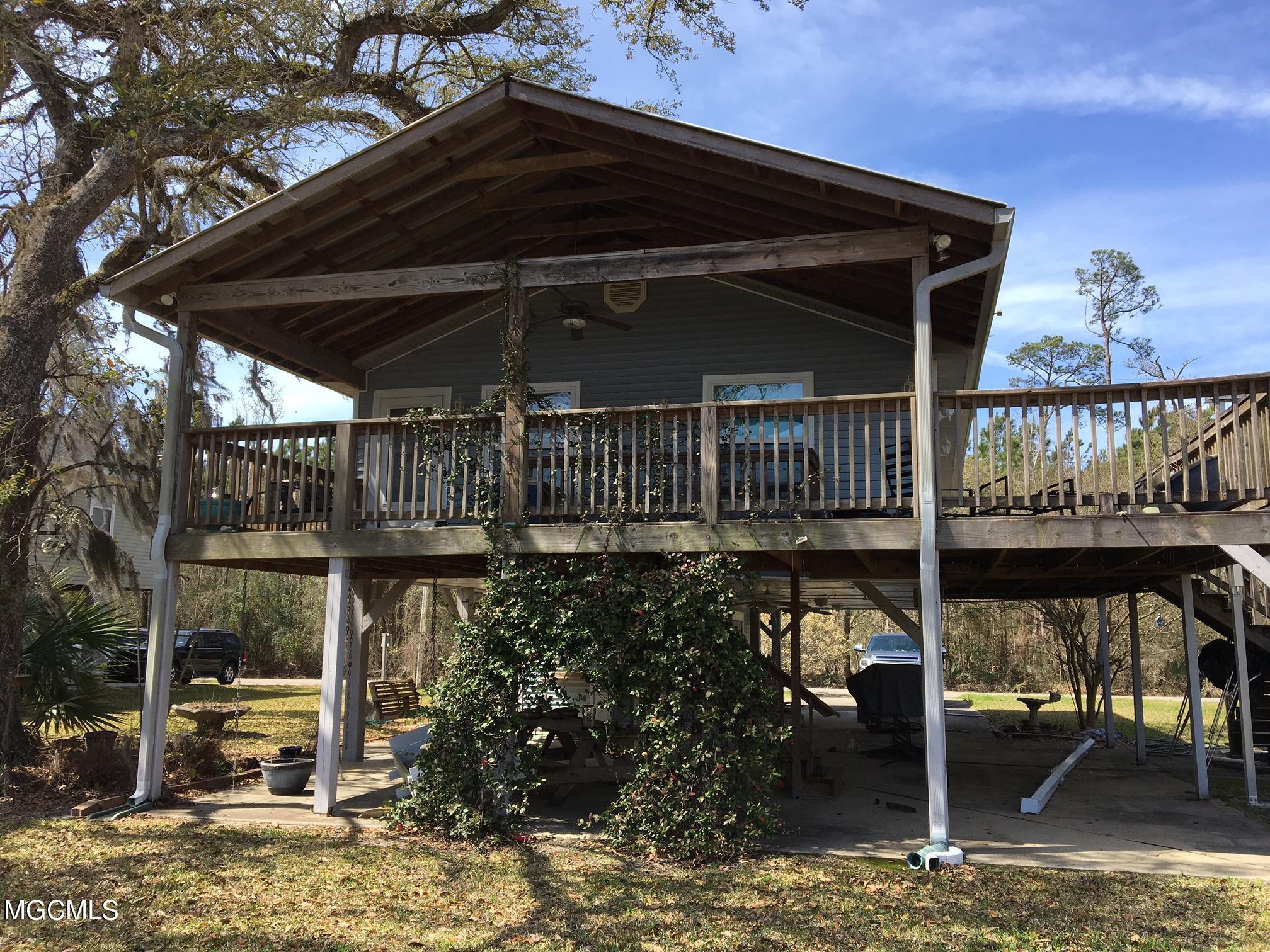 35 Harrison Road Bay St. Louis, MS 39520 - Photo 3 of 10 IMG_6579