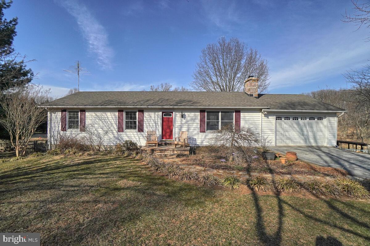14134 Harrisville Road Mount Airy, MD 21771 - Photo 2 of 41 Gallery Image 2